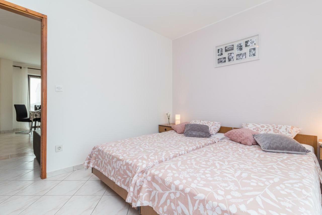 Apartment Rede