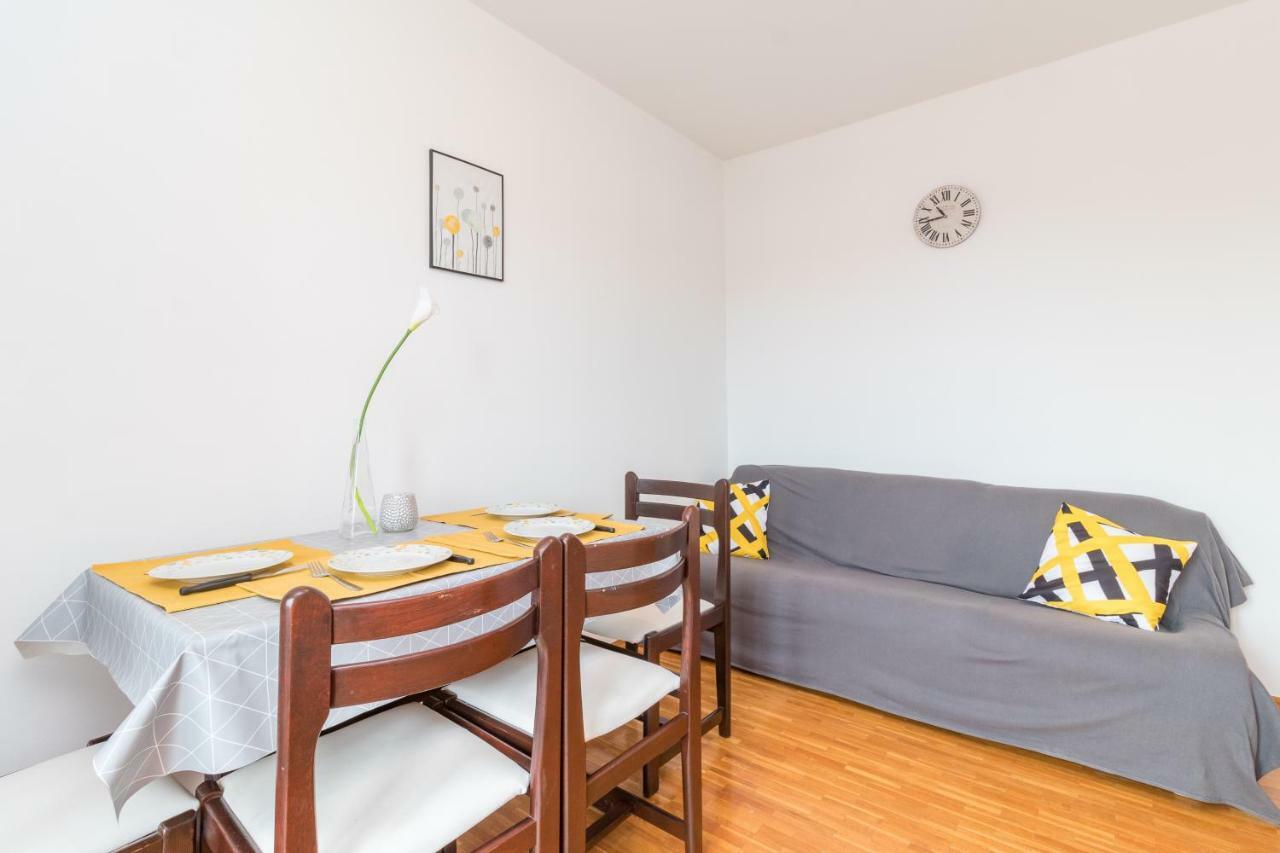 Rede Apartma *
