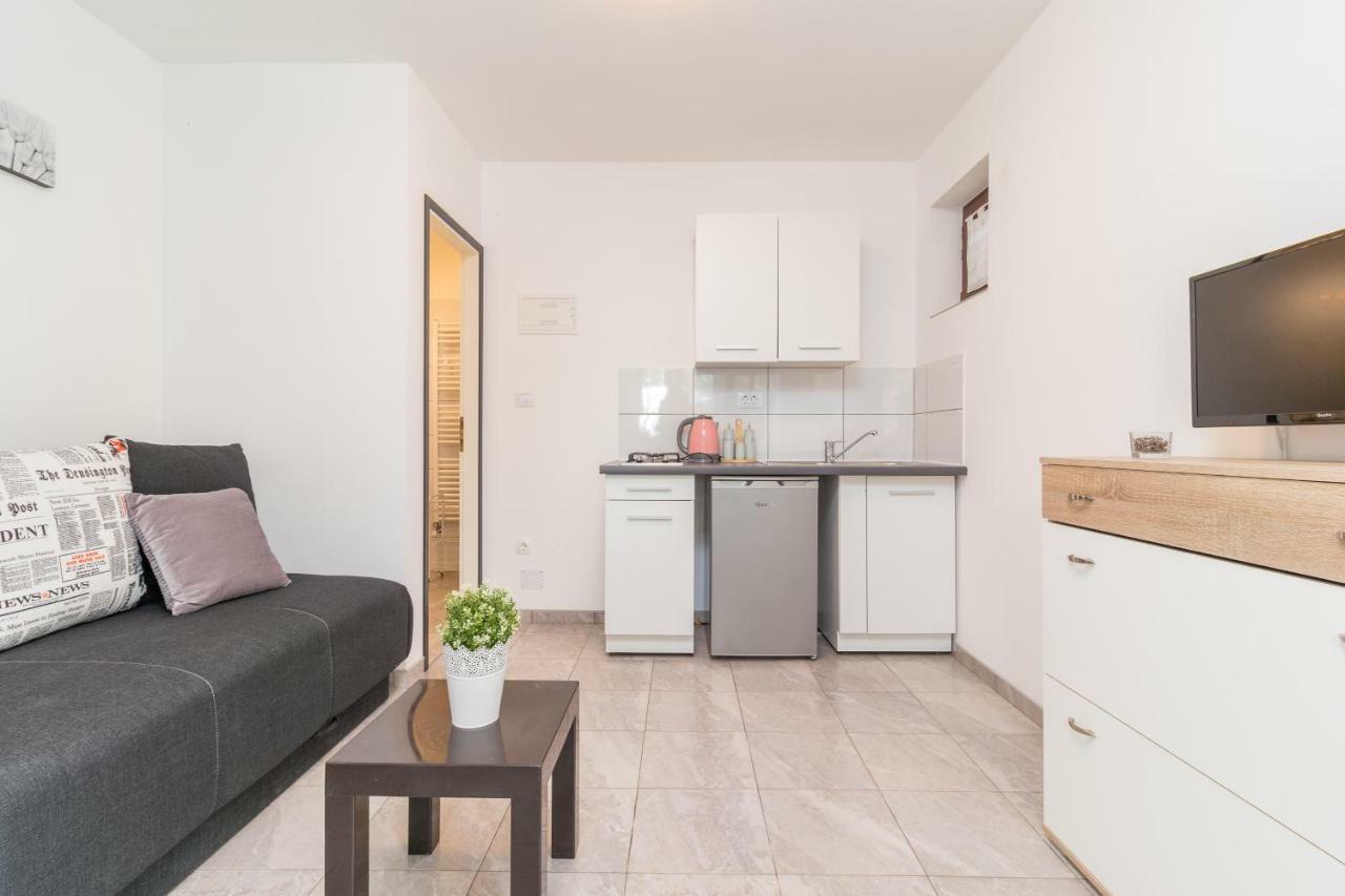 Rede Apartman *