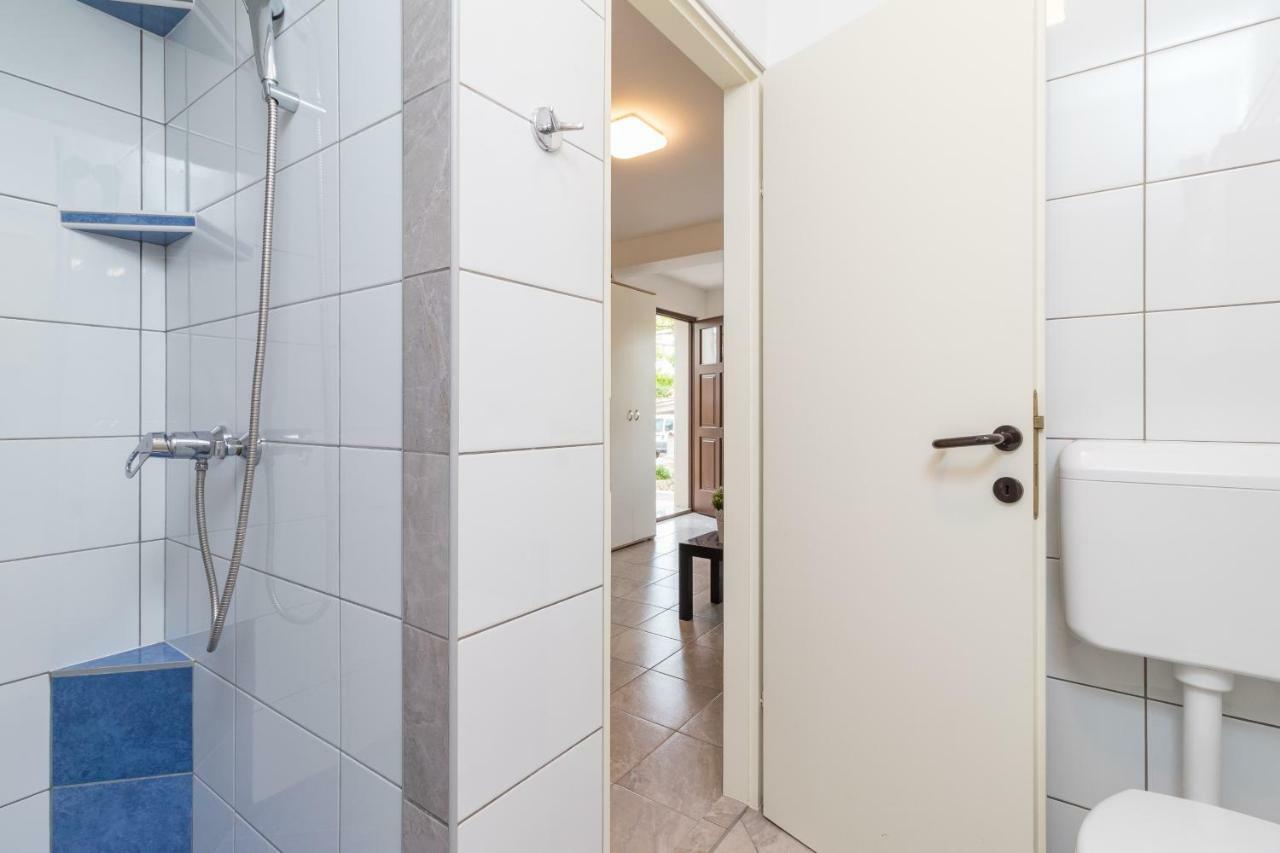 Rede Apartma *
